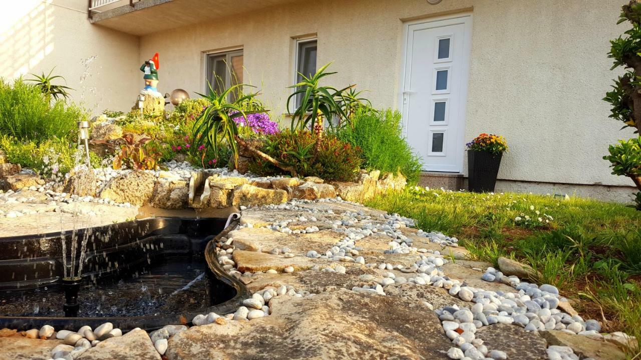 Apartment Tara Pula Exterior foto